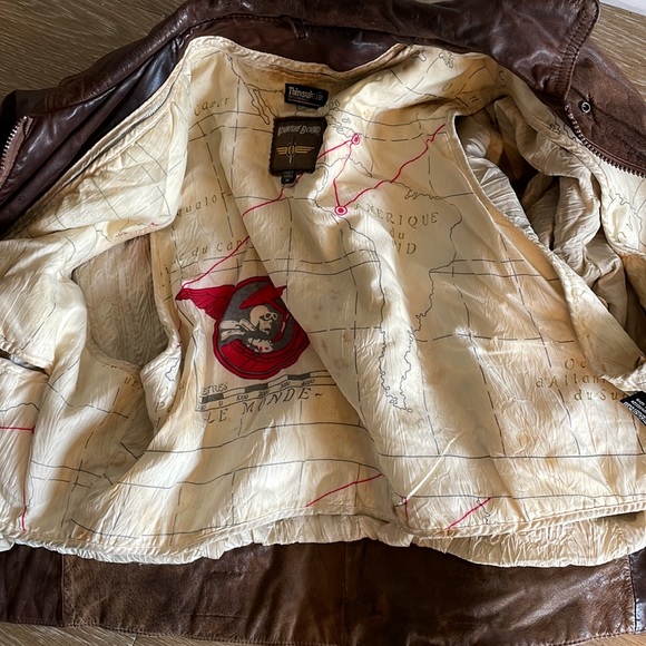 Vintage Leather jacket! - Picture 6 of 8